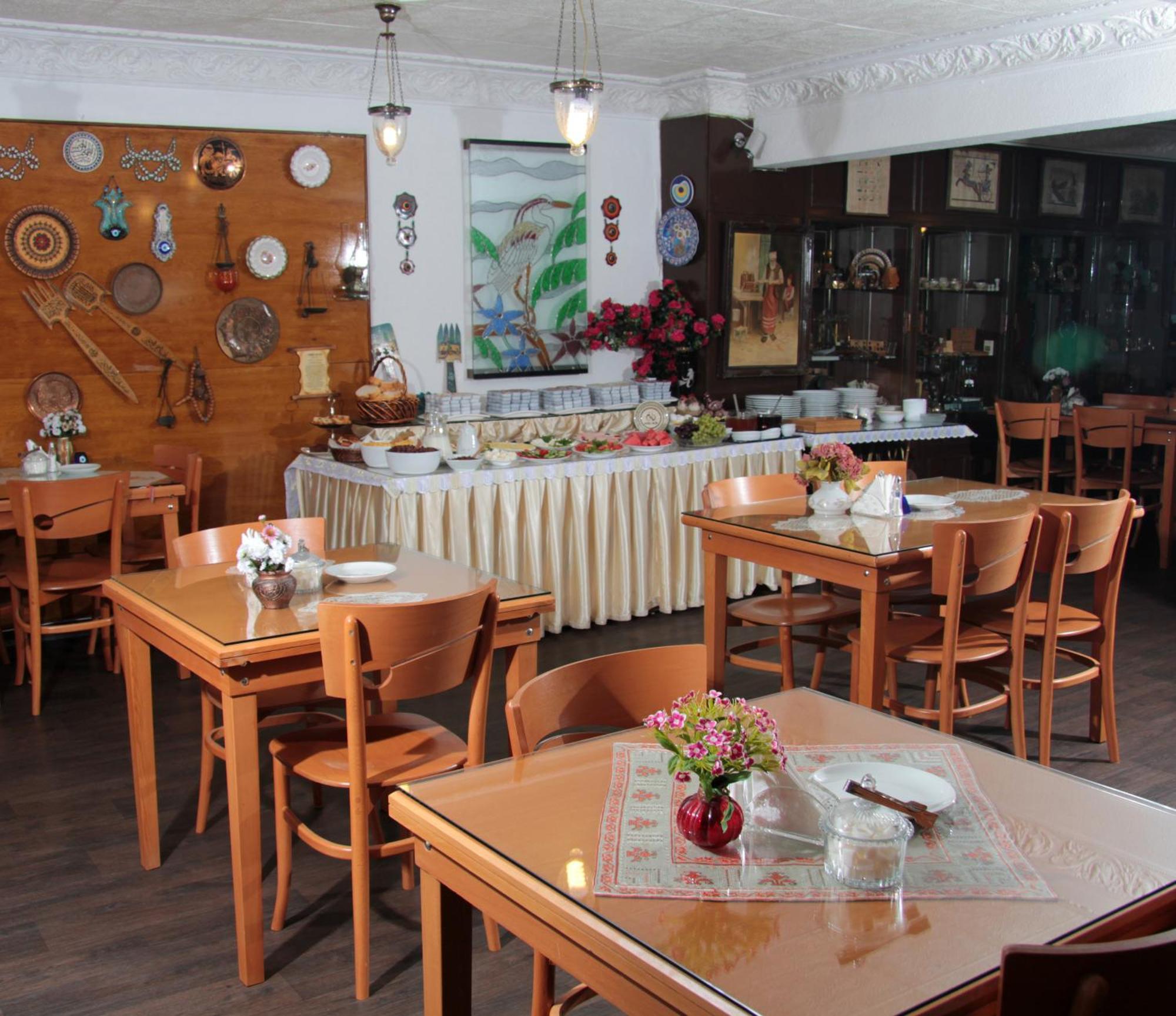 Hotel Nezih Istanboel Buitenkant foto